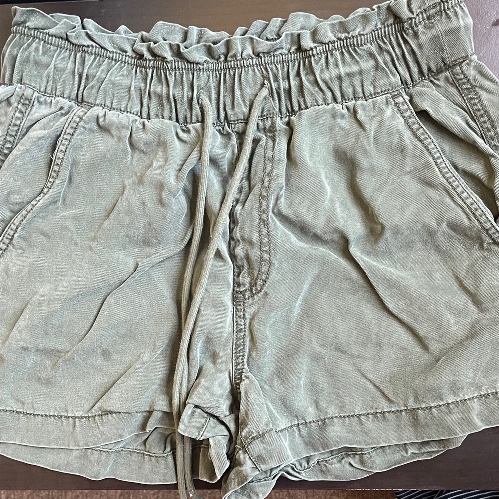 LOFT Olive Women's Cargo Shorts